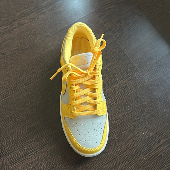 Nike Shoes - Brand new Nike Dunk size 7.5 W